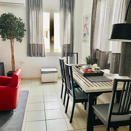 Gianna's Cozy And Shining Apartmán