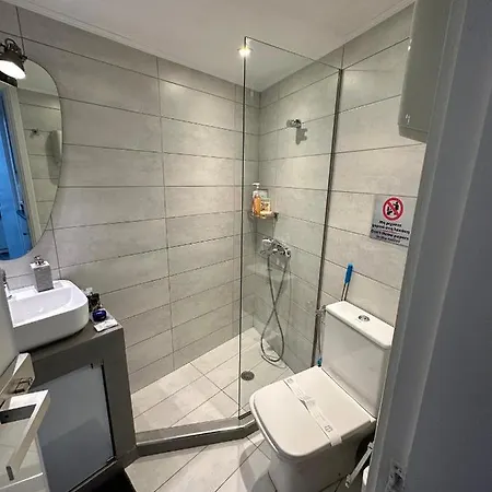 Gianna's Cozy And Shining *