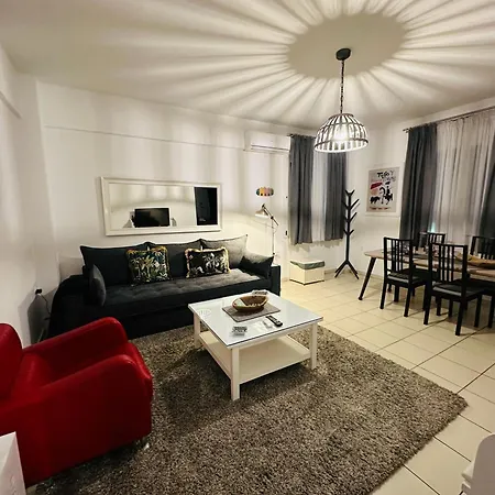 Gianna's Cozy And Shining شقة